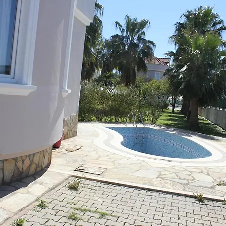 Blue Heaven Villa *
